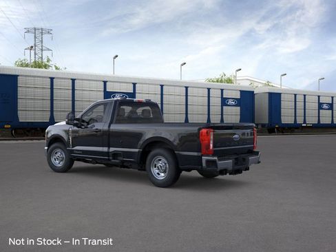 New 2026 Ford F250 XL w/ XL Chrome Package image 4