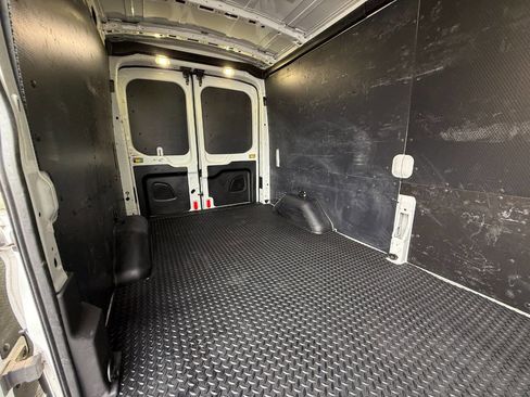 Used 2017 Ford Transit 250 250 3dr LWB Medium Roof Cargo w/ Interior Upgrade Package image 28