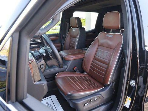 Used 2025 GMC Sierra 1500 Denali Ultimate AWD/4WD image 10