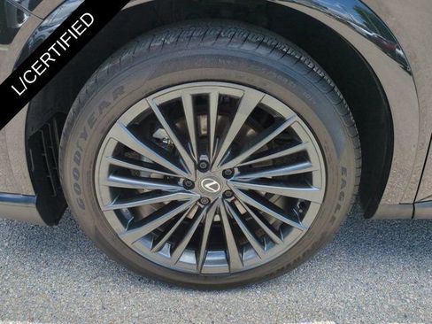 Used 2025 Lexus RX 350 Premium w/ Accessory Package (Z1) FWD image 11
