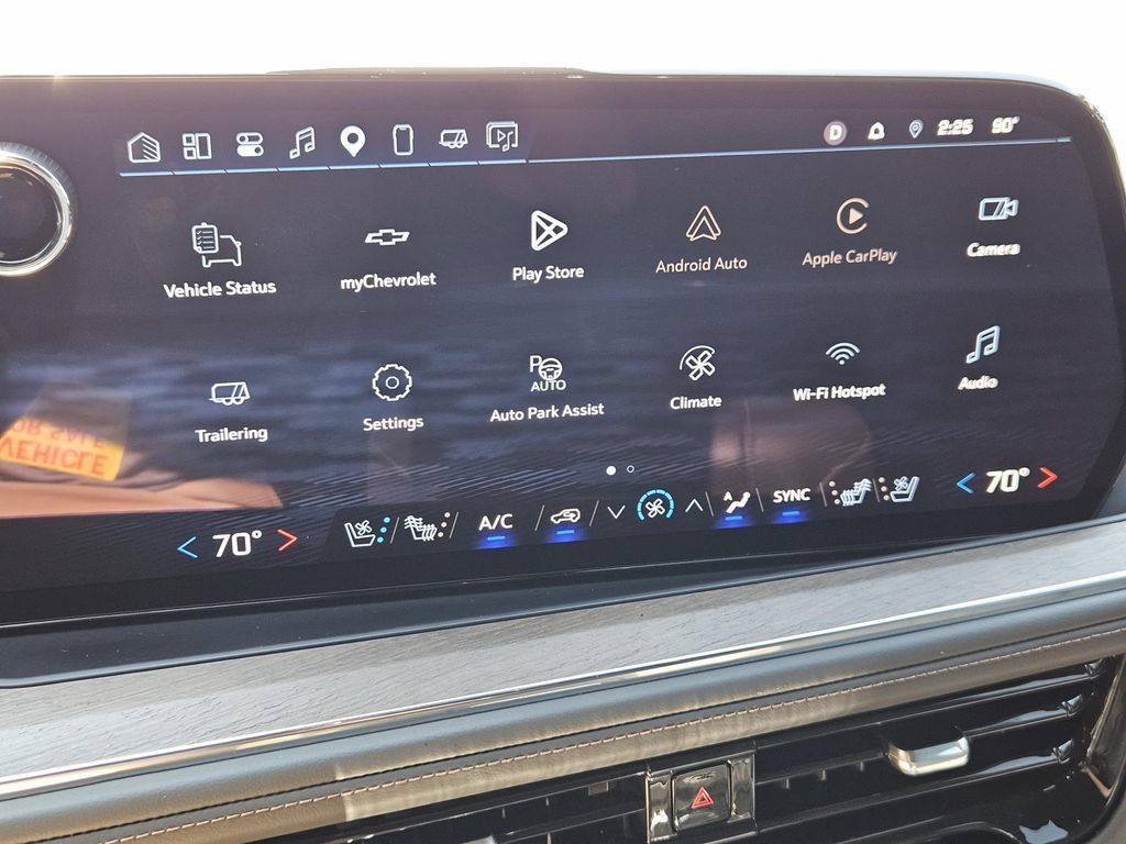Used 2025 Chevrolet Tahoe High Country AWD/4WD image 31