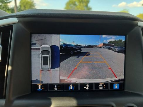 Certified 2022 GMC Terrain SLT w/ Infotainment Package II AWD/4WD image 26