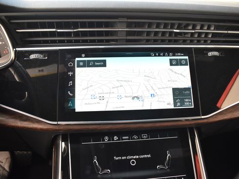 Used 2021 Audi Q8 Premium Plus w/ Premium Plus Package image 36