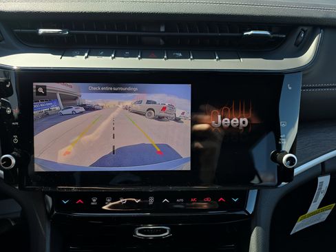 New 2026 Jeep Grand Cherokee Altitude AWD/4WD image 26