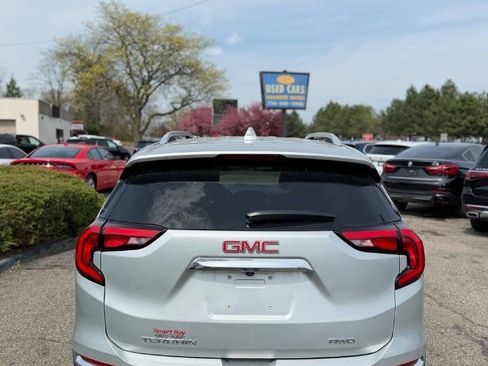 Used 2019 GMC Terrain SLT w/ Preferred Package AWD/4WD image 5