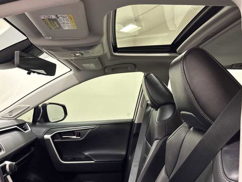 Certified 2021 Toyota RAV4 Limited image 24