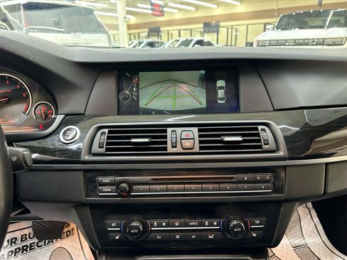 Used 2013 BMW 550i Sedan image 25