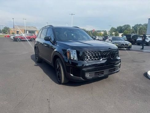 Certified 2025 Kia Telluride SX Prestige X-Line AWD/4WD image 2
