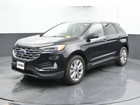 Used 2022 Ford Edge Titanium w/ Equipment Group 301A AWD/4WD image 8
