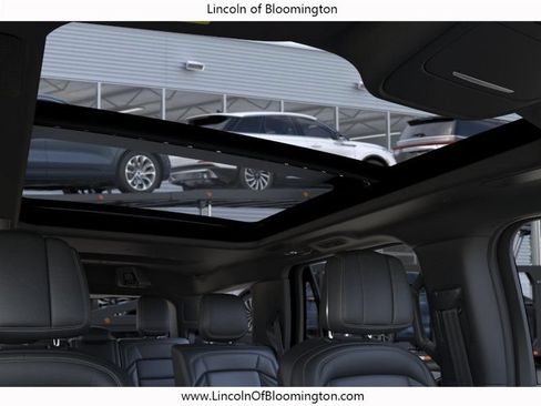 New 2026 Lincoln Navigator Reserve w/ Jet Appearance Package AWD/4WD image 25