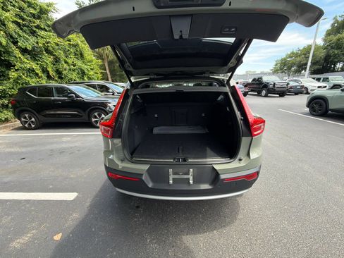 Used 2023 Volvo XC40 B5 Plus AWD/4WD image 24