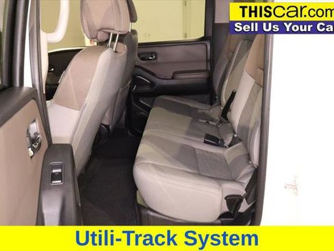 Used 2023 Nissan Frontier SV w/ SV Convenience Package AWD/4WD image 26