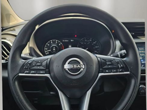 Used 2022 Nissan Kicks SV FWD image 14