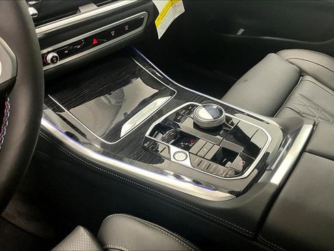 New 2025 BMW X5 M60i image 17
