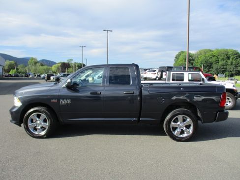 Used 2019 RAM 1500 Express w/ Express Value Package AWD/4WD image 8