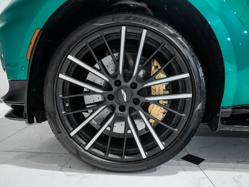 Used 2023 Aston Martin DBX 707 image 4