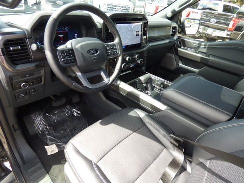 New 2025 Ford F150 Lariat w/ Equipment Group 501A Mid image 24