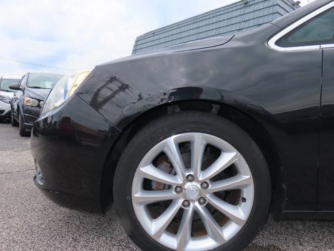 Used 2013 Buick Verano FWD image 30