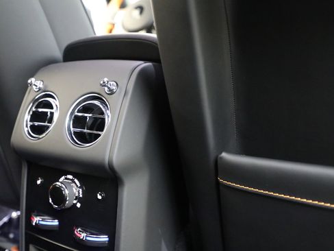 New 2026 Rolls-Royce Cullinan Black Badge image 34