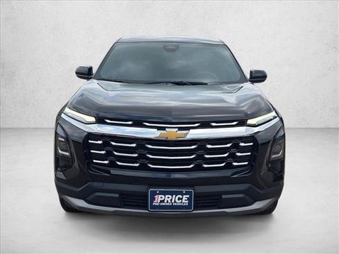 Used 2025 Chevrolet Equinox LT AWD/4WD image 2