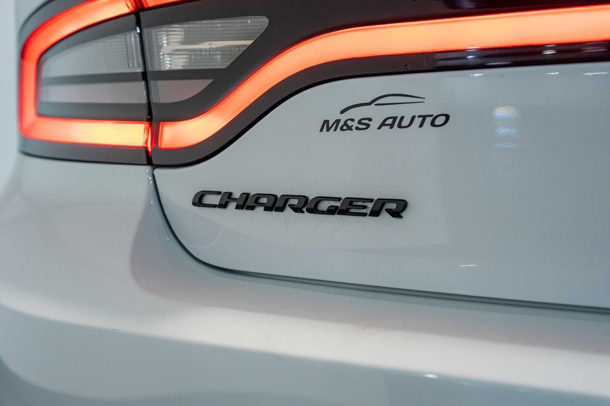 Used 2020 Dodge Charger Scat Pack RWD image 4