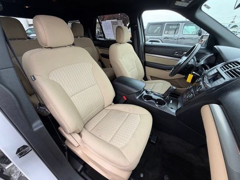 Used 2017 Ford Explorer 4WD image 30