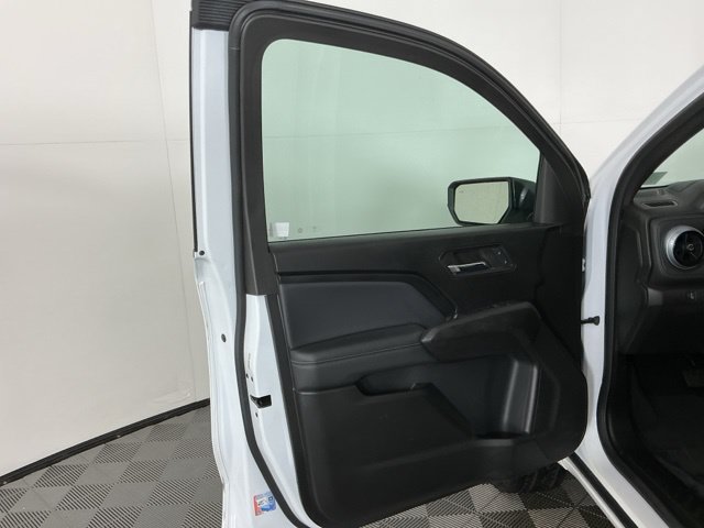 Used 2024 Chevrolet Colorado LT w/ LT Convenience Package III AWD/4WD image 13