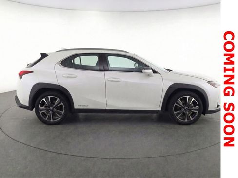 Used 2021 Lexus UX 250h w/ Premium Package image 10