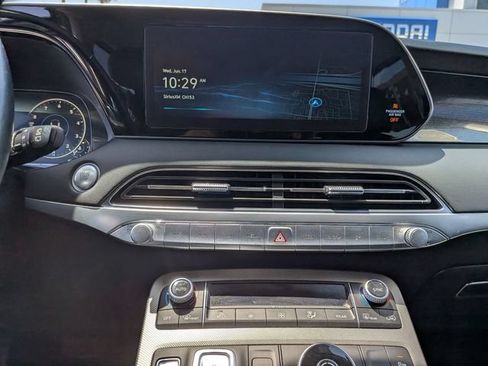 Used 2022 Hyundai Palisade Limited FWD image 19