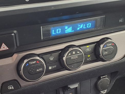 Certified 2023 Toyota Tacoma SR AWD/4WD image 19