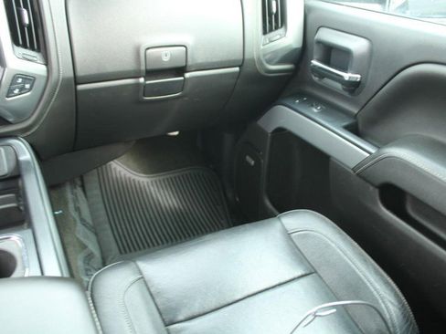 Used 2016 Chevrolet Silverado 2500 LTZ w/ Duramax Plus Package image 17