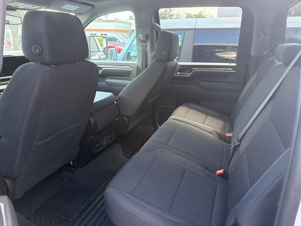 Used 2026 Chevrolet Silverado 2500 LT AWD/4WD image 9