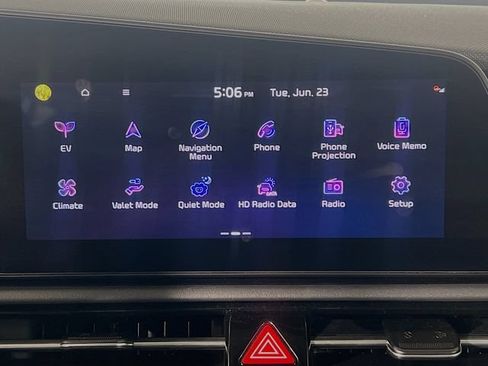 Used 2025 Kia Niro Wind w/ Wind Preserve Package FWD image 21