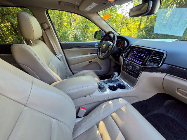 Used 2020 Jeep Grand Cherokee Limited w/ Trailer Tow Group IV AWD/4WD image 29