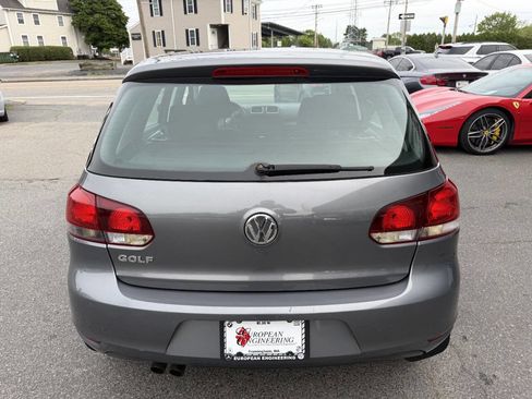 Used 2014 Volkswagen Golf 4-Door FWD image 6