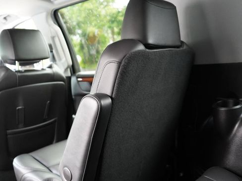Used 2019 Cadillac Escalade ESV Luxury AWD/4WD image 55