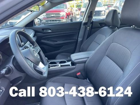Used 2024 Nissan Altima 2.5 SV FWD image 7
