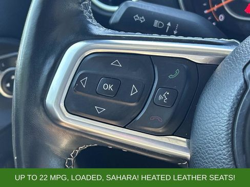 Used 2021 Jeep Wrangler Unlimited Sahara w/ Dual Top Group AWD/4WD image 20