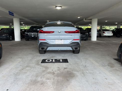 Used 2024 BMW X6 xDrive40i w/ Premium Package AWD/4WD image 9