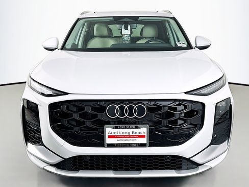 New 2026 Audi Q3 quattro 2.0T AWD/4WD image 2
