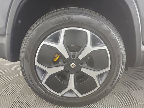 Used 2024 Rivian R1S Adventure image 12