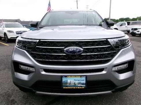 Certified 2023 Ford Explorer XLT w/ Equipment Group 202A AWD/4WD image 2