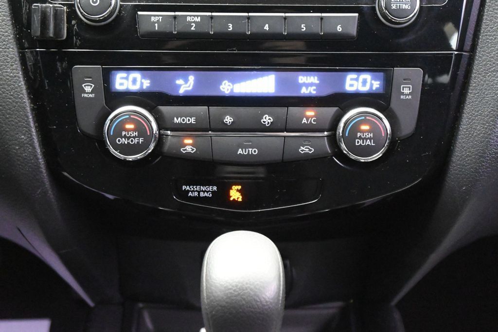 Used 2015 Nissan Rogue SV AWD/4WD image 20