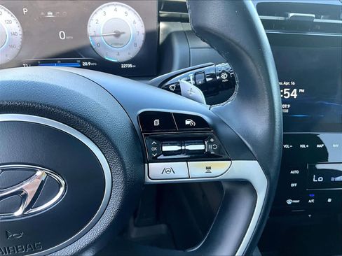 Used 2023 Hyundai Santa Cruz SEL Premium image 24