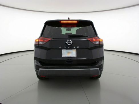 Used 2025 Nissan Rogue SV image 7