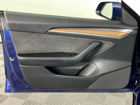 Used 2023 Tesla Model 3 Standard Range image 39