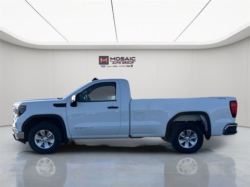Used 2024 GMC Sierra 1500 Pro w/ Pro Value Package image 4
