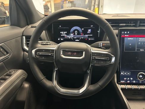 Used 2025 GMC Terrain Elevation image 10