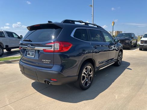 Used 2024 Subaru Ascent Limited AWD/4WD image 6