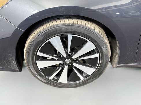 Used 2021 Nissan Altima 2.5 SV image 38